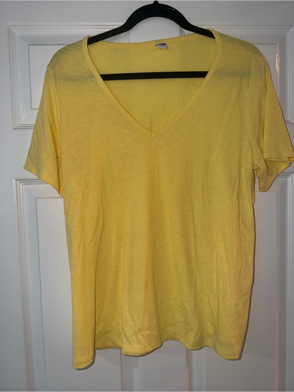 Old Navy Yellow V-Neck Short Sleeve Tee